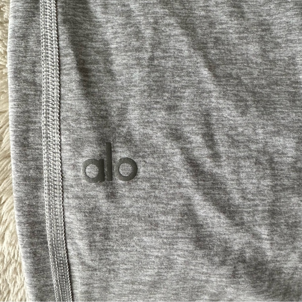 NWOT ALO YOGA High-Waist Alosoft Lounge Legging in Grey sz M - Picture 7 of 9